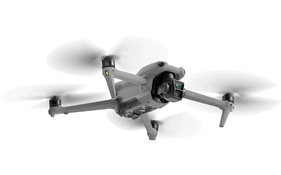 DJI Air 3 Fly More Combo drone DJI RC 2 ohjaimella