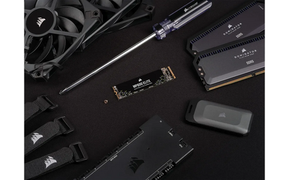 Corsair MP600 ELITE 4Tt Gen4 PCIe x4 NVMe M.2 SSD-kovalevy