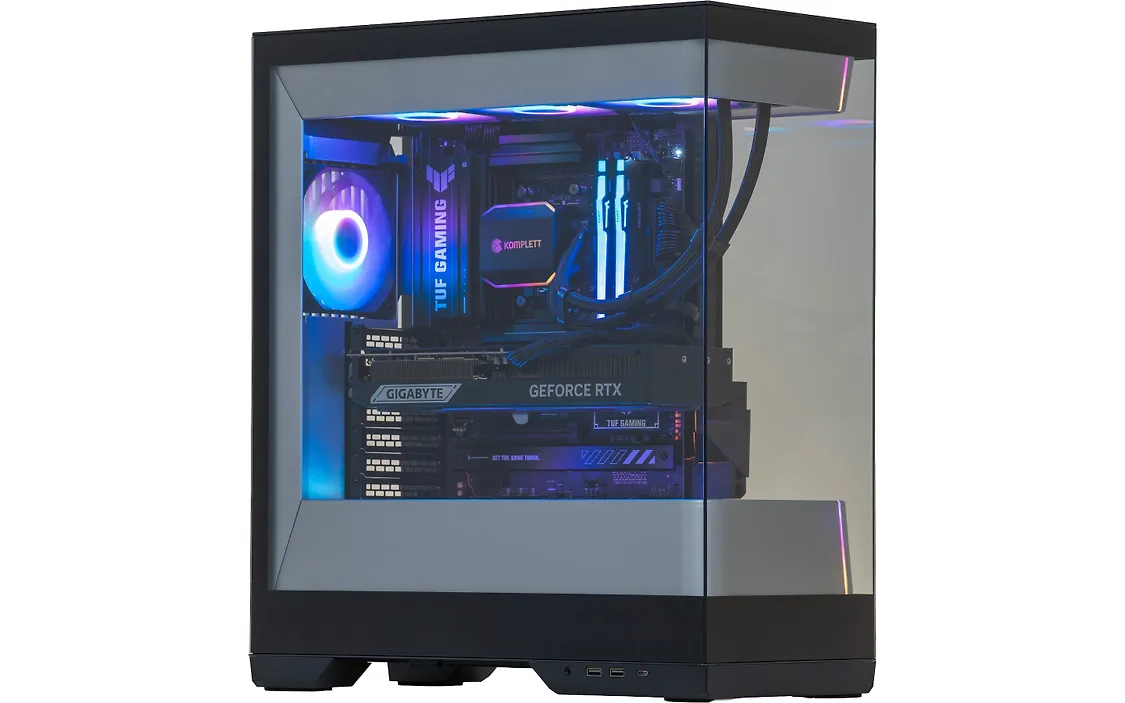 Blackstorm 5080 R7X3D pelitietokone