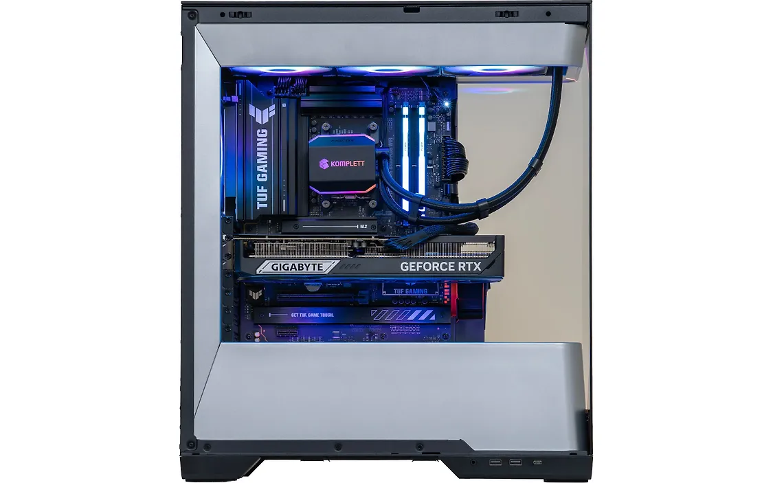 Blackstorm 5080 R7X3D pelitietokone
