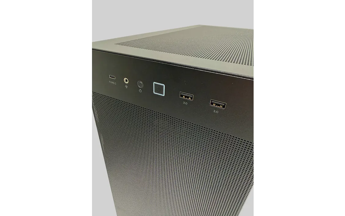 Blackstorm 5060 R5 -pelitietokone