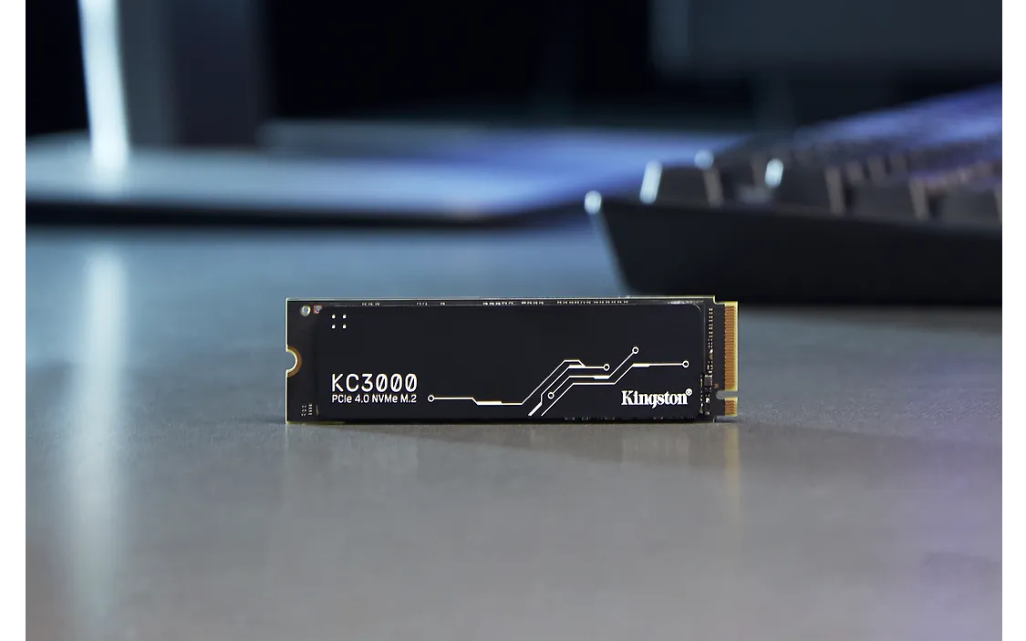 Kingston KC3000 4096 Gt M.2 NVMe -SSD-kovalevy